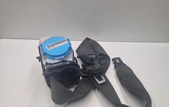 Opel Insignia A Front seatbelt 307512499P10AG 502JJ1826A 6998908