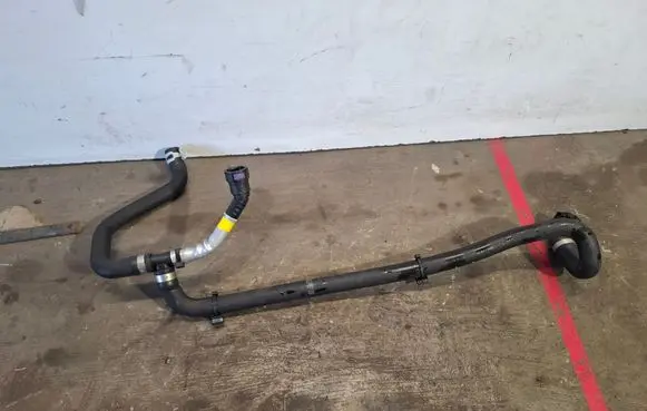 Volvo V60 Engine coolant pipe/hose 31319652