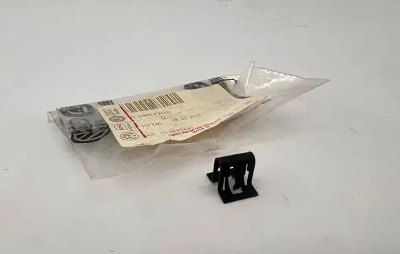 Volkswagen Caddy (B) pillar trim (bottom) 7L0867300 08112004