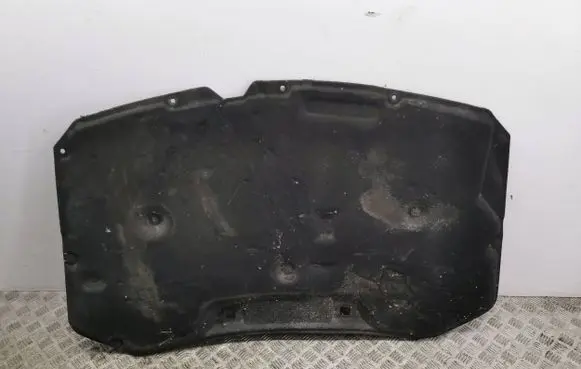 Engine bonnet/hood sound/heat insulation