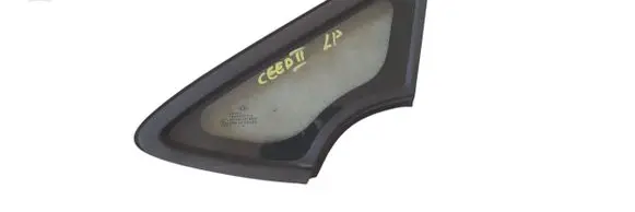 KIA Ceed Front door vent window glass four-door 43R000185