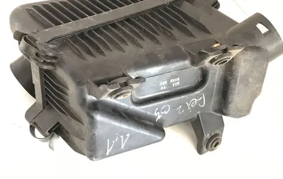 Hyundai Getz Air filter box 281101C000