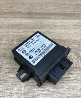 Volkswagen PASSAT B6 Light module LCM 5M0907357B 5WK49189