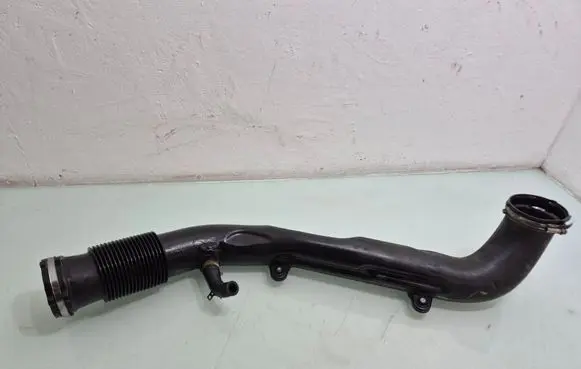 Volvo S60 Intercooler hose/pipe 31422063