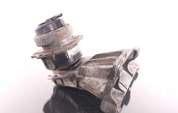 BMW X5 E70 Engine mount bracket P679301801 35421 6790022