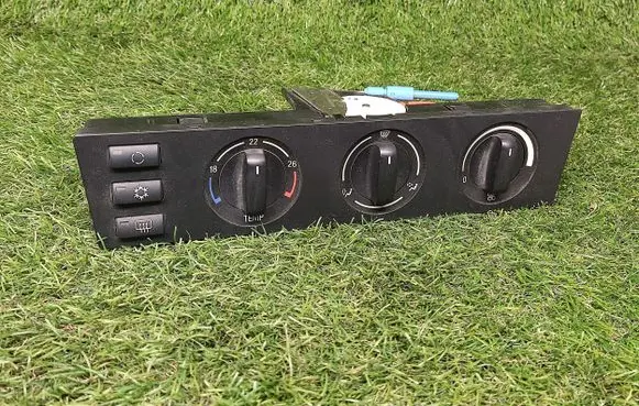 BMW 5 E39 Climate control unit 6905031 64116905031