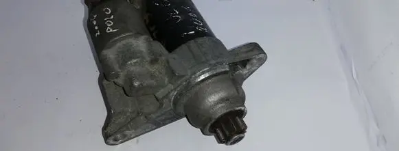 Volkswagen Polo IV 9N3 Starter motor 1005831281