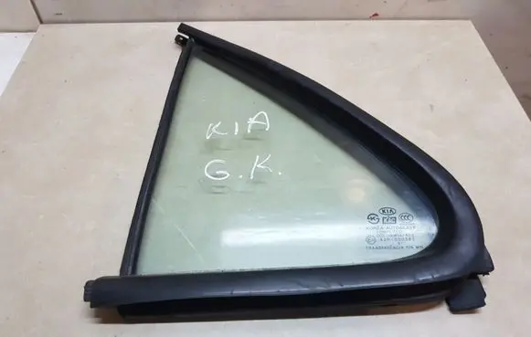 KIA Sorento Rear vent window glass 43R000382