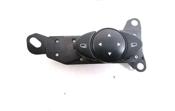 Mercedes-Benz E W211 Wing mirror switch A2118215379