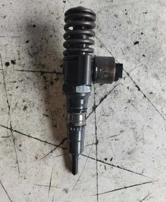 Audi A4 S4 B7 8E 8H Fuel injector 03G130073G