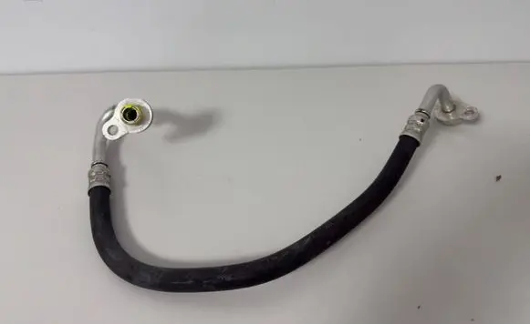 Air conditioning (A/C) pipe/hose
