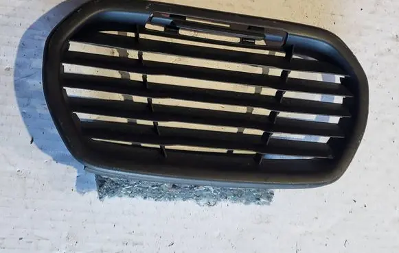 Peugeot 208 I Other trunk/boot trim element 9673742177