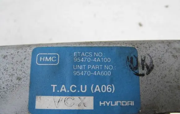 Toyota Hiace (H10) Central body control module 95470-4A600