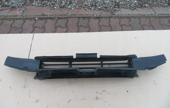 Audi e-tron Radiator trim 