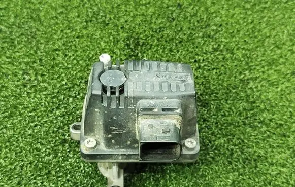 Mercedes-Benz Sprinter W906 AdBlue injector A0001402339 DE2001 E1036272