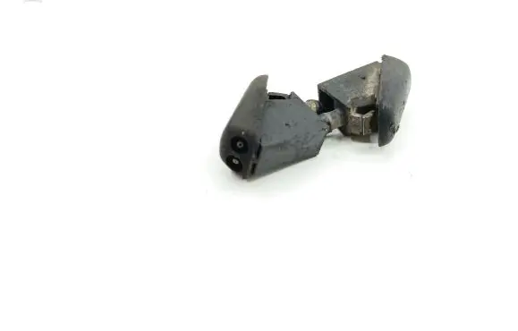 Ford Focus Windshield washer spray nozzle XS4117666