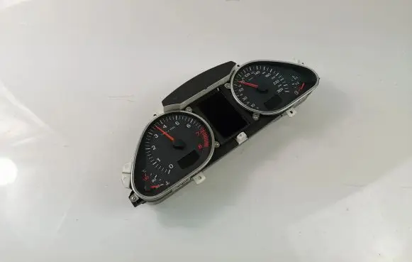 Audi A6 S6 C6 4F Speedometer (instrument cluster) 4F0920900R