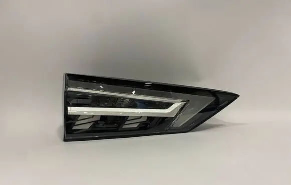 Nissan Qashqai J12 Tailgate rear/tail lights 26555HN27A