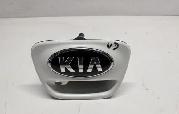 KIA Rio Tailgate handle with camera 95760H8000