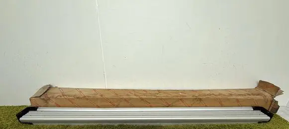 Toyota Hilux (AN10, AN20, AN30) Side skirt front trim 51084-0K190