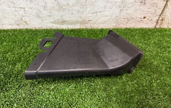BMW 3 G20 G21 Air intake duct part 7427857 05106107108