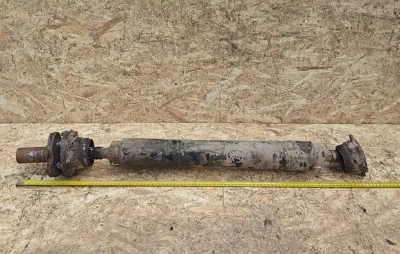 Mitsubishi Pajero Rear driveshaft/prop shaft