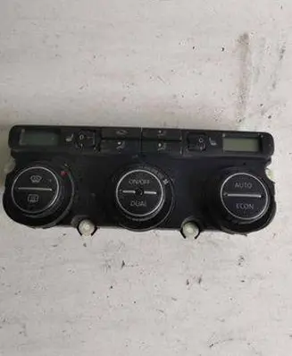 Volkswagen Golf V Climate control unit 74641471
