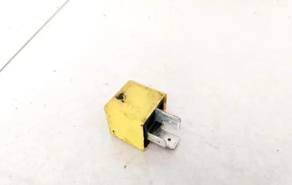 Opel Combo C Other relay 90226846 V23134-J52-X369