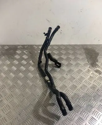 Volkswagen Touareg II Engine coolant pipe/hose 7P6121070AE
