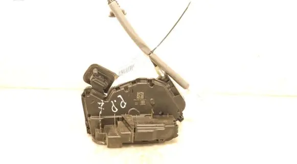 Skoda Octavia Mk3 (5E) Front door lock
