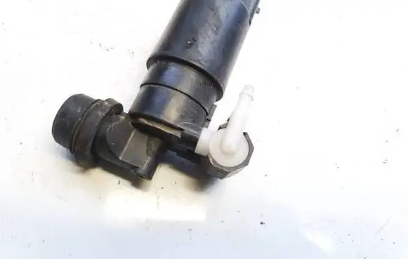 Seat Alhambra (Mk2) Windscreen/windshield washer pump 10720 3953