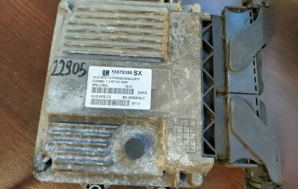 Opel Combo C Engine control unit/module 55578395sx
