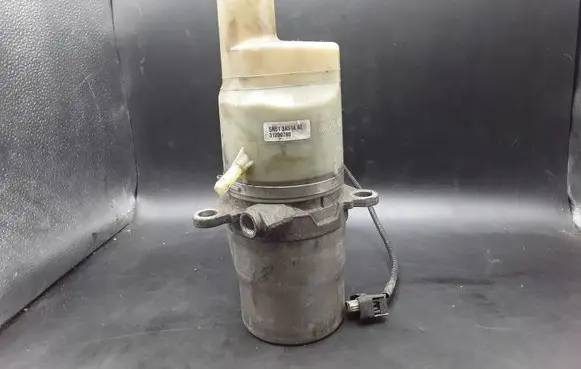 Volvo V50 Power steering pump 5N513K514AE 31200780