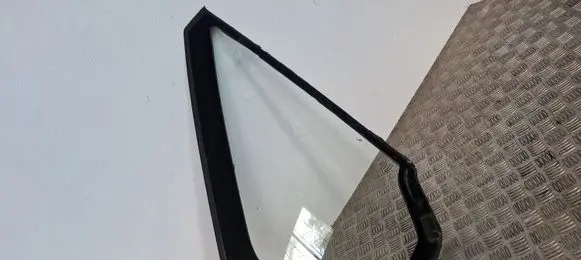 Ford Transit Front vent window/glass (coupe) 43R00003 DOT17M30AS2