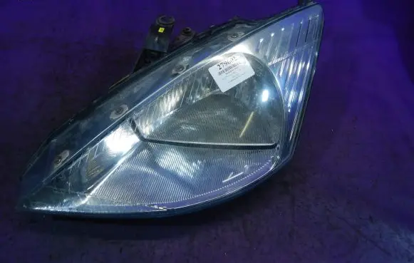 Ford Focus Headlight/headlamp