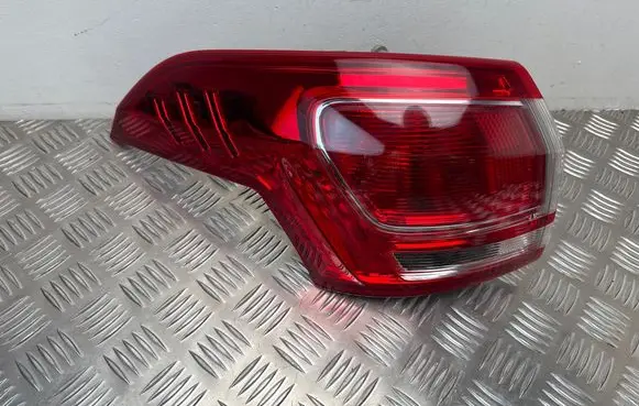 Ford B-MAX Rear/tail lights AV1113405AG 02046011200010 26062022