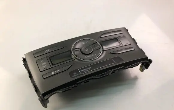 Toyota Auris 150 Interior fan control switch 5590002220