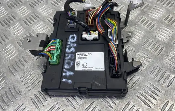 Nissan Qashqai Comfort/convenience module 284B14CB5B 116RI002869 9944760200