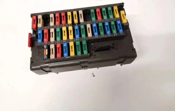Peugeot 806 Fuse box set 1453478380