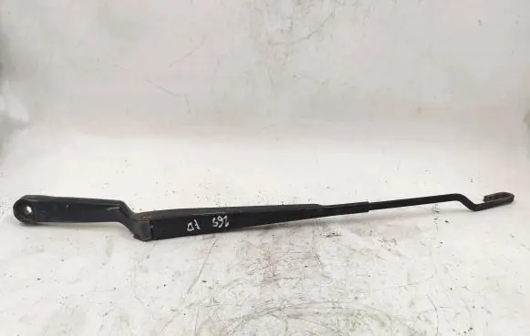 Skoda Octavia Mk1 (1U) Front wiper blade arm 1U1955409