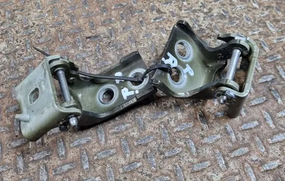 Citroen DS5 Rear door hinge set 