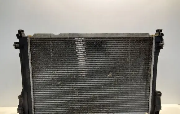 Mercedes-Benz E W212 Coolant radiator
