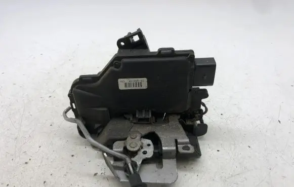 Audi A6 S6 C5 4B Front door lock 4B1837016G