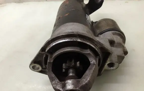 Opel Zafira A Starter motor 