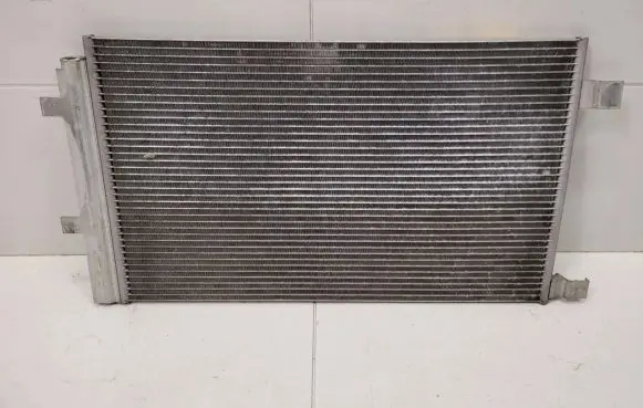 A/C cooling radiator (condenser)