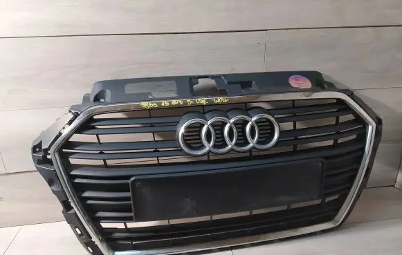 Audi A3 S3 8V Front bumper upper radiator grill 8V3853651A