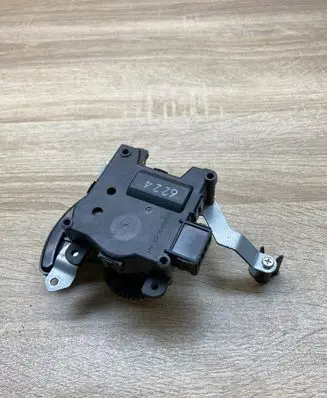 Mazda CX-3 Air flap motor/actuator 6224