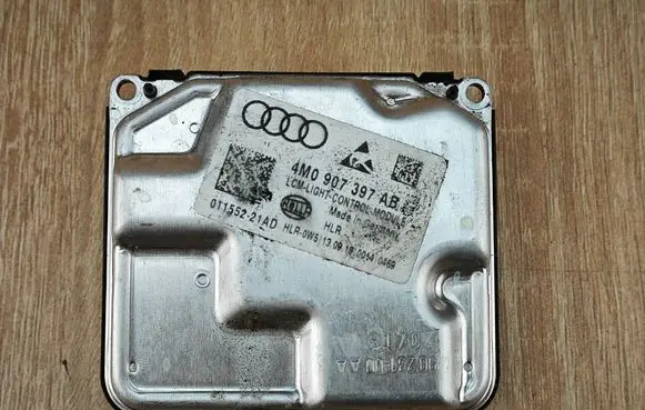 Headlight ballast module Xenon
