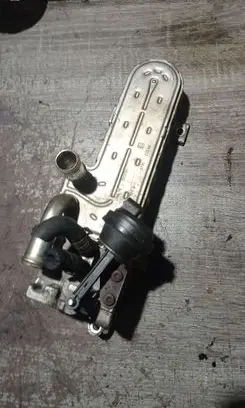 Volkswagen Golf V EGR valve cooler 3239787