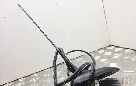 Toyota Auris E180 Aerial GPS antenna V309075C